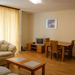 Апартамент Crown Club *