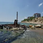Crown Club Апартамент *
