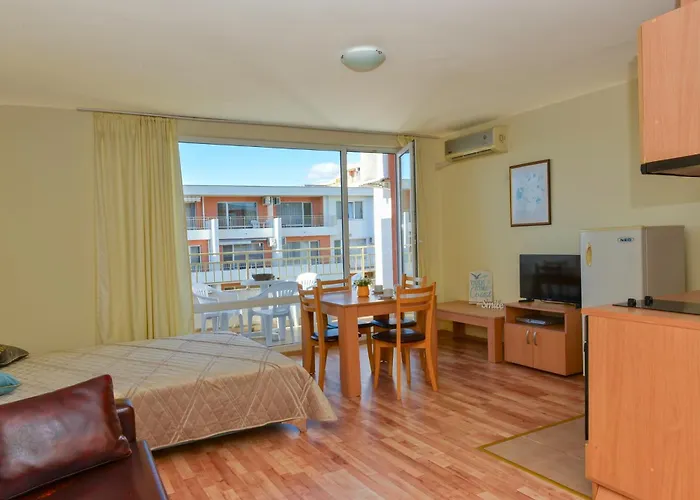 Apartment Crown Club *