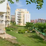 Crown Club Apartment Sveti Vlas