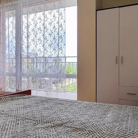 Апартаменты Crown Club *