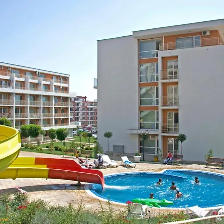 Crown Fort Club Apartments *