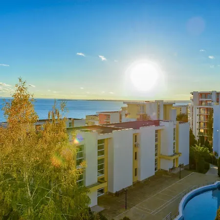 Апартаменты Crown Club Свети-Влас