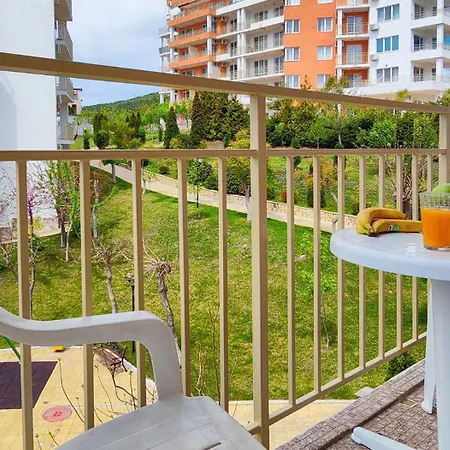 Crown Fort Club Apartments *