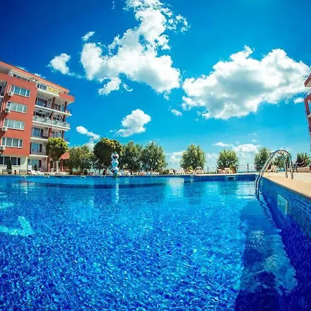 Апартаменты Crown Club Свети-Влас