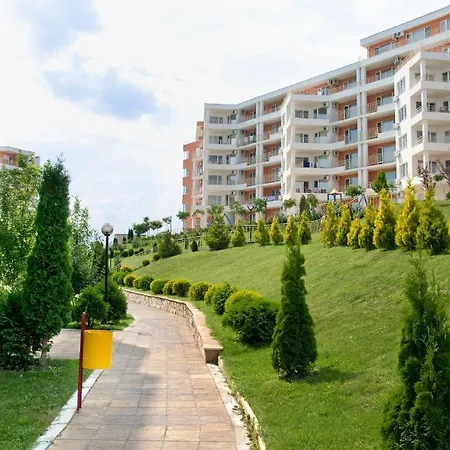 Апартаменты Crown Club