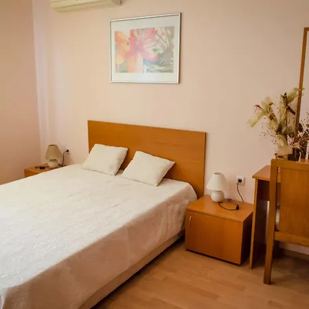 Crown Club Свети-Влас