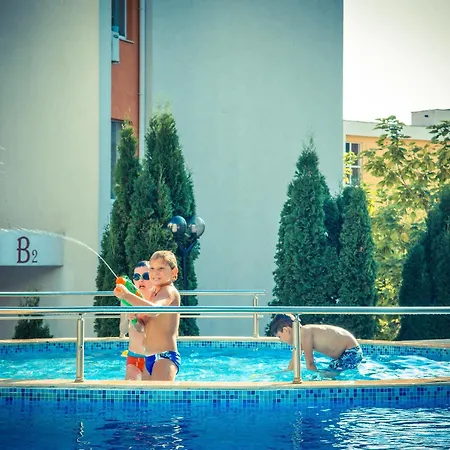 Апартаменты Crown Club Свети-Влас