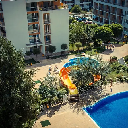 Crown Club Свети-Влас