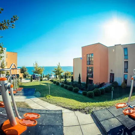 Crown Club Свети-Влас