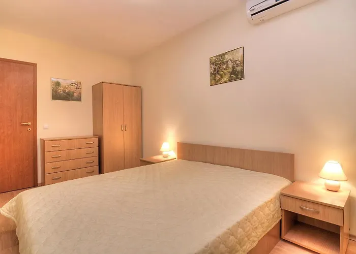 Appartamento Crown Club Sveti Vlas