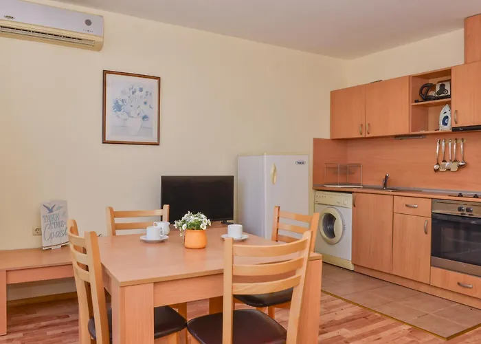 Crown Club Apartment Sveti Vlas