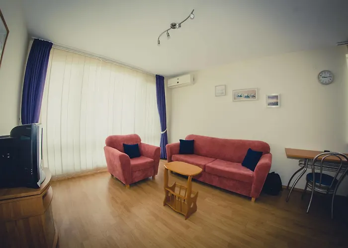 Crown Club Свети Влас